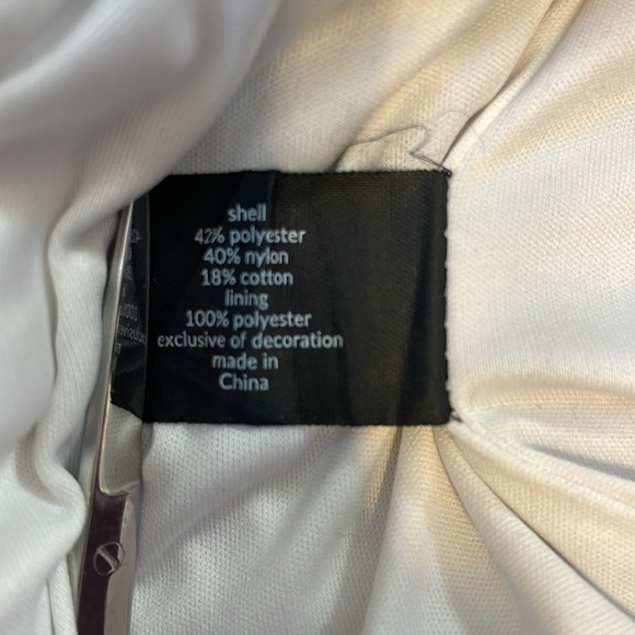 Lane Bryant Women’s 18/20 Lacy Lined Off Shoulder Ruffle Sleeveless Top - Picture 5 of 7